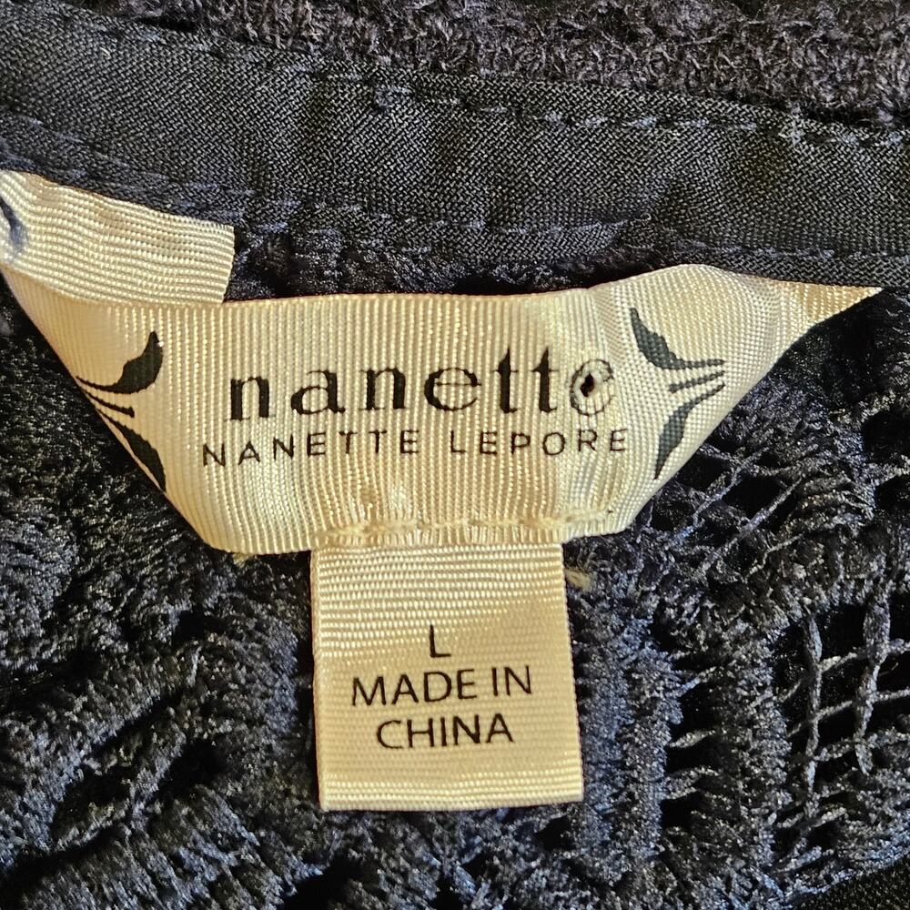 Nanette Lepore Navy Blue High Neck Sleeveless Floral Crochet/Lace Top Size Large - Picture 6 of 6